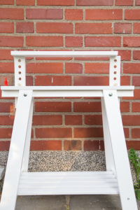 Ikea Hack einen Pflanztisch schnell selberbauen Pfefferminzgrün